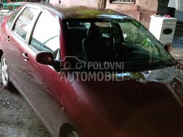 Seat Cordoba reg, 500 €, 2002. Limuzina, Dizel | 1896 cm3, 32.545 km, 66kW (90 KS), Manuelni 5 brzina, 4/5 vrata, 5 sedišta, Niš