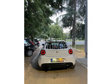 Alfa Romeo MiTo (može zamena), 5.500 €, 2010. Hečbek, Benzin | 1368 cm3, 220.000 km, 114kW (155 KS), Manuelni 6 brzina, 2/3 vrata, 4 sedišta, Mladenovac