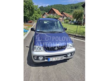 Daihatsu Terios (može zamena), 4.250 €, 2004. Džip/SUV, Benzin | 1298 cm3, 147.337 km, 63kW (86 KS), Manuelni 5 brzina, 4/5 vrata, 5 sedišta, Ivanjica