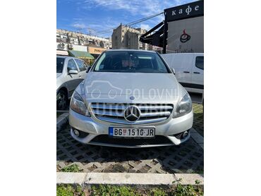 Mercedes Benz B 180 BlueEFFICIENCY, 6.800 €, 2012. Hečbek, Dizel | 1796 cm3, 201.000 km, 80kW (109 KS), Manuelni 6 brzina, 4/5 vrata, 5 sedišta, Beograd