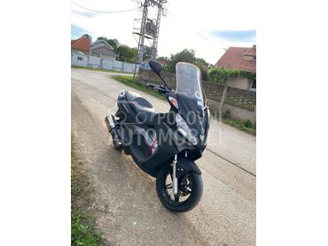 Malaguti Madison, 1.400 €, 2009. , 125 cm3, 33.000 km, 11kW (15 KS), Scooter, Paraćin