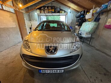 Peugeot 207, 3.100 €, 2006. Hečbek, Benzin | 1360 cm3, 264.000 km, 55kW (75 KS), Manuelni 5 brzina, 4/5 vrata, 5 sedišta, Barajevo