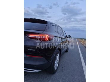 Opel Grandland X Grandland X, 12.000 €, 2020. Džip/SUV, Benzin | 1199 cm3, 216.000 km, 96kW (131 KS), Manuelni 6 brzina, 4/5 vrata, 5 sedišta, Beograd