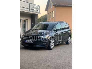 Volkswagen Touran 7 sedista (može zamena), 11.900 €, 2017. Monovolumen (MiniVan), Dizel | 1968 cm3, 168.246 km, 110kW (150 KS), Automatski / poluautomatski, 4/5 vrata, 7 sedišta, Loznica