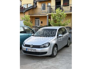 Volkswagen Golf 6, 5.399 €, 2011. Hečbek, Dizel | 1598 cm3, 213.000 km, 77kW (105 KS), Manuelni 5 brzina, 4/5 vrata, 5 sedišta, Subotica