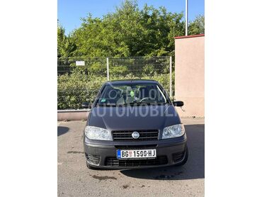 Fiat Punto 1.2 (može zamena), 1.299 €, 2004. Hečbek, Benzin | 1242 cm3, 156.000 km, 44kW (60 KS), Manuelni 5 brzina, 4/5 vrata, 5 sedišta, Beograd
