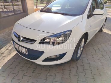 Opel Astra J 2,0, 5.900 €, 2012. Hečbek, Dizel | 1956 cm3, 250.000 km, 121kW (165 KS), Manuelni 6 brzina, 4/5 vrata, 5 sedišta, Leskovac