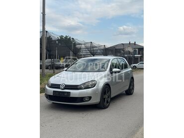 Volkswagen Golf 6, 6.100 €, 2011. Hečbek, Dizel | 1598 cm3, 32.000 km, 77kW (105 KS), Manuelni 5 brzina, 4/5 vrata, 5 sedišta, Novi Sad