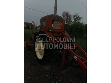 Belarus T-40, 2.750 €, 1974. , Standardni traktori, 28kW (38 KS), 2x2, Ratarstvo, Novi Sad