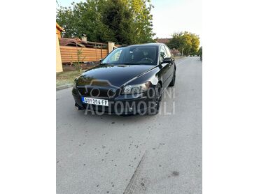 Volvo S40, 4.650 €, 2006. Limuzina, Dizel | 1998 cm3, 280.000 km, 100kW (136 KS), Manuelni 6 brzina, 4/5 vrata, 5 sedišta, Subotica
