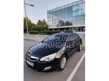 Opel Astra J, 4.350 €, 2010. Hečbek, Dizel | 1686 cm3, 233.000 km, 81kW (110 KS), Manuelni 6 brzina, 4/5 vrata, 5 sedišta, Zrenjanin