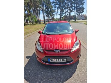 Ford Fiesta, 3.700 €, 2008. Hečbek, Benzin | 1242 cm3, 178.434 km, 60kW (82 KS), Manuelni 5 brzina, 4/5 vrata, 5 sedišta, Šabac