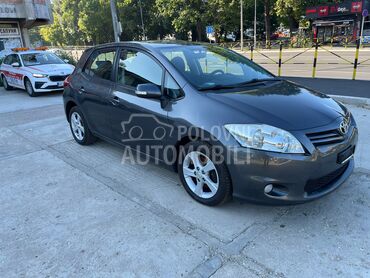Toyota Auris 2.0 D4D  CH, 6.290 €, 2012. Hečbek, Dizel | 1998 cm3, 212.870 km, 93kW (126 KS), Manuelni 6 brzina, 4/5 vrata, 5 sedišta, Beograd