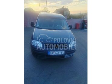 Volkswagen Caddy, 3.000 €, 2008. Limuzina, Benzin + Metan (CNG) | 2000 cm3, 300.000 km, 110kW (150 KS), Manuelni 6 brzina, 4/5 vrata, 6 sedišta, Beograd