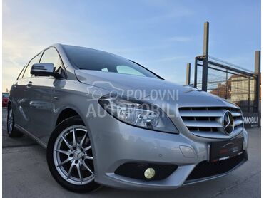 Mercedes Benz B 180 CDI N.A.V.I, 7.350 €, 2012. Monovolumen (MiniVan), Dizel | 1796 cm3, 170.000 km, 80kW (109 KS), Manuelni 6 brzina, 4/5 vrata, 5 sedišta, Pančevo