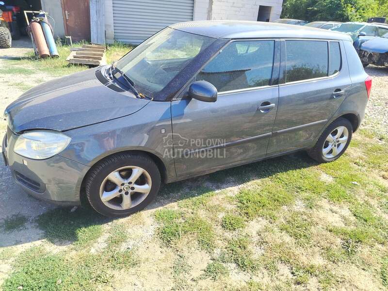 Delovi za Škoda Fabia 