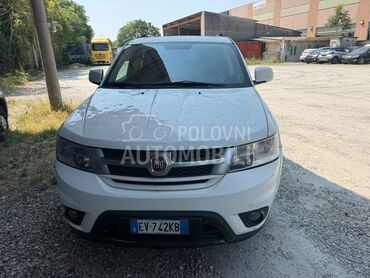 Fiat Freemont, 2.799 €, 2014. Džip/SUV, Dizel | 1956 cm3, 140.000 km, 125kW (170 KS), Automatski / poluautomatski, 4/5 vrata, 7 sedišta, Ruma