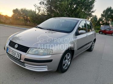 Fiat Stilo, 1.250 €, 2001. Hečbek, Benzin | 1596 cm3, 228.000 km, 76kW (103 KS), Manuelni 5 brzina, 4/5 vrata, 5 sedišta, Saranovo
