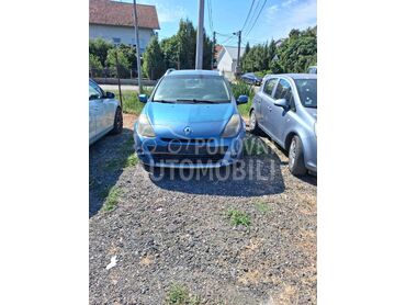 Renault Clio 1.5, 2.000 €, 2011. Karavan, Dizel | 1461 cm3, 400.000 km, 65kW (88 KS), Manuelni 5 brzina, 4/5 vrata, 5 sedišta, Beograd