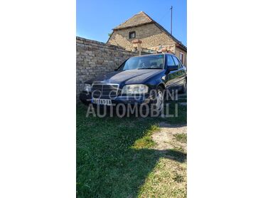 Mercedes Benz C 200 c200, 1.350 €, 1995. Limuzina, Benzin + Gas (TNG) | 1998 cm3, 383.000 km, 100kW (136 KS), Manuelni 5 brzina, 4/5 vrata, 5 sedišta, Bački Petrovac