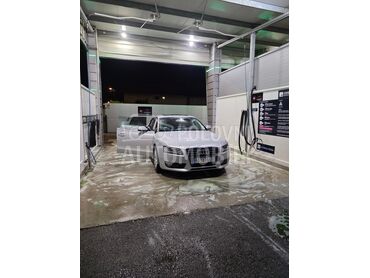 Audi A5 2.0 TDI (može zamena), 10.500 €, 2009. Hečbek, Dizel | 1968 cm3, 238.000 km, 125kW (170 KS), Manuelni 6 brzina, 4/5 vrata, 4 sedišta, Požarevac