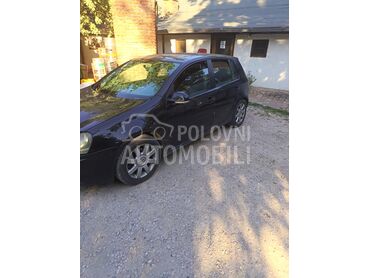 Volkswagen Golf 5 (može zamena), 1.000 €, 2007. Hečbek, Benzin | 1390 cm3, 180.000 km, 55kW (75 KS), Manuelni 5 brzina, 4/5 vrata, 5 sedišta, Petrovčić