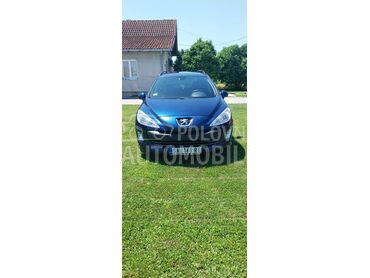 Peugeot 308 1.6hdi (može zamena), 2.500 €, 2008. Karavan, Dizel | 1560 cm3, 292.000 km, 80kW (109 KS), Manuelni 6 brzina, 4/5 vrata, 5 sedišta, Zemun