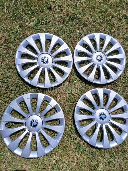 Ratkapne Skala 15" 5 x 100