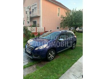 Peugeot 2008 (može zamena), 7.200 €, 2015. Džip/SUV, Benzin | 1199 cm3, 186.420 km, 81kW (110 KS), Manuelni 5 brzina, 4/5 vrata, 5 sedišta, Nova Pazova