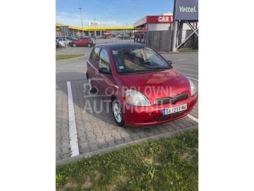 Toyota Yaris 1.0 vvti, 1.999 €, 2003. Hečbek, Benzin | 998 cm3, 220.626 km, 50kW (68 KS), Manuelni 5 brzina, 4/5 vrata, 5 sedišta, Šabac