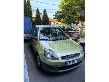 Ford Fiesta 1.4, 2.100 €, 2006. Hečbek, Benzin | 1388 cm3, 214.019 km, 59kW (80 KS), Manuelni 5 brzina, 4/5 vrata, 5 sedišta, Beograd