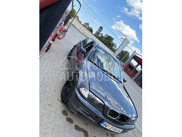 BMW 318 1.8, 750 €, 2002. Limuzina, Benzin + Gas (TNG) | 1800 cm3, 355.555 km, 87kW (118 KS), Manuelni 5 brzina, 4/5 vrata, 5 sedišta, Beograd