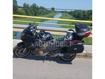 Honda CBR 1000F, 1.990 €, 1999. , 1000 cm3, 105.000 km, 99kW (135 KS), Touring, Pančevo