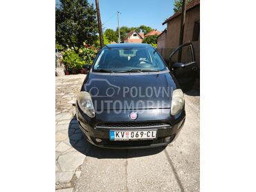Fiat Grande Punto, 3.000 €, 2012. Hečbek, Dizel | 1248 cm3, 245.000 km, 63kW (86 KS), Manuelni 5 brzina, 4/5 vrata, 5 sedišta, Mataruška Banja