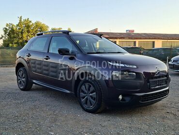Citroen C4 Cactus 1.6 BLUE eHDI S/S, 5.990 €, 2015. Hečbek, Dizel | 1560 cm3, 151.000 km, 73kW (99 KS), Manuelni 5 brzina, 4/5 vrata, 5 sedišta, Novi Sad