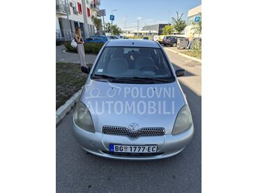 Toyota Yaris, 1.600 €, 2001. Hečbek, Benzin | 998 cm3, 220.500 km, 50kW (68 KS), Manuelni 5 brzina, 4/5 vrata, 5 sedišta, Borča