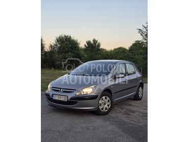 Peugeot 307 1.4, 2.200 €, 2003. Hečbek, Benzin | 1360 cm3, 185.000 km, 55kW (75 KS), Manuelni 5 brzina, 4/5 vrata, 5 sedišta, Stara Pazova
