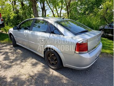 Opel Vectra C 1.9 (može zamena), 2.500 €, 2007. Hečbek, Dizel | 1910 cm3, 325.000 km, 88kW (120 KS), Manuelni 6 brzina, 4/5 vrata, 5 sedišta, Ledinci