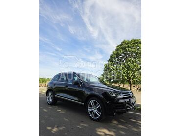 Volkswagen Touareg TDI bluemotion (može zamena), 15.000 €, 2011. Džip/SUV, Dizel | 2967 cm3, 250.000 km, 180kW (245 KS), Automatski / poluautomatski, 4/5 vrata, 5 sedišta, Jakovo