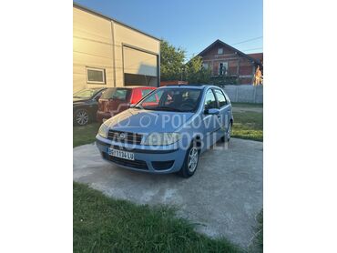 Fiat Punto, 1.050 €, 2004. Hečbek, Benzin | 1242 cm3, 192.297 km, 44kW (60 KS), Manuelni 5 brzina, 4/5 vrata, 5 sedišta, Borča