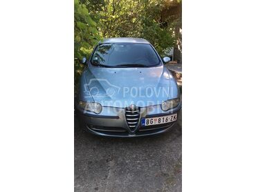 Alfa Romeo 147 1.9 JTD, 1.200 €, 2003. Hečbek, Dizel | 1910 cm3, 316.000 km, 85kW (116 KS), Manuelni 5 brzina, 4/5 vrata, 5 sedišta, Beograd