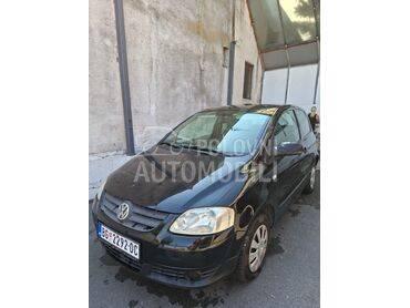 Volkswagen Fox 1.2, 1.800 €, 2006. Hečbek, Benzin | 1198 cm3, 195.280 km, 40kW (54 KS), Manuelni 5 brzina, 2/3 vrata, 4 sedišta, Beograd