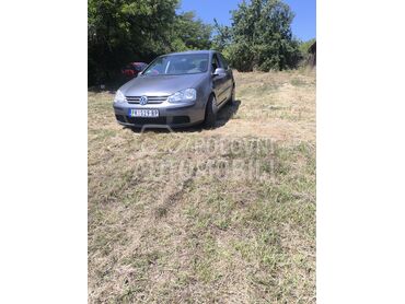 Volkswagen Golf 5, 2.800 €, 2004. Hečbek, Dizel | 1896 cm3, 270.000 km, 77kW (105 KS), Manuelni 5 brzina, 4/5 vrata, 5 sedišta, Prokuplje