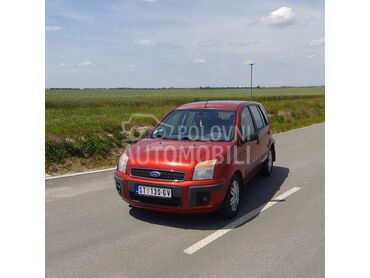 Ford Fusion 1.6, 3.100 €, 2007. Limuzina, Dizel | 1589 cm3, 140.000 km, 44kW (60 KS), Manuelni 5 brzina, 4/5 vrata, 5 sedišta, Nova Pazova