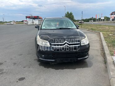 Citroen C4, 1.900 €, 2006. Hečbek, Benzin | 1587 cm3, 240.350 km, 80kW (109 KS), Manuelni 5 brzina, 2/3 vrata, 5 sedišta, Pančevo