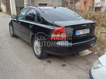 Volvo S40 S40, 2.500 €, 2005. Limuzina, Dizel | 1998 cm3, 338.000 km, 100kW (136 KS), Manuelni 6 brzina, 4/5 vrata, 5 sedišta, Zvezdara
