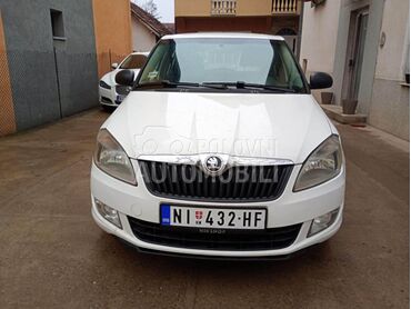 Škoda Fabia, 4.200 €, 2014. Hečbek, Dizel | 1598 cm3, 199.999 km, 55kW (75 KS), Manuelni 5 brzina, 4/5 vrata, 5 sedišta, Niš