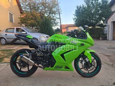 Kawasaki Njinja 250r, 2.550 €, 2009. , 249 cm3, 29.465 km, 24kW (33 KS), Sport / Super sport, Kula