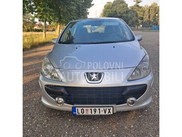 Peugeot 307, 1.700 €, 2006. Hečbek, Benzin | 1587 cm3, 20.000 km, 80kW (109 KS), Manuelni 5 brzina, 4/5 vrata, 5 sedišta, Debrc