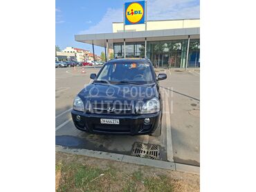 Hyundai Tucson 2.0, 3.850 €, 2009. Džip/SUV, Benzin | 1975 cm3, 114.000 km, 104kW (141 KS), Manuelni 5 brzina, 4/5 vrata, 5 sedišta, Obrenovac